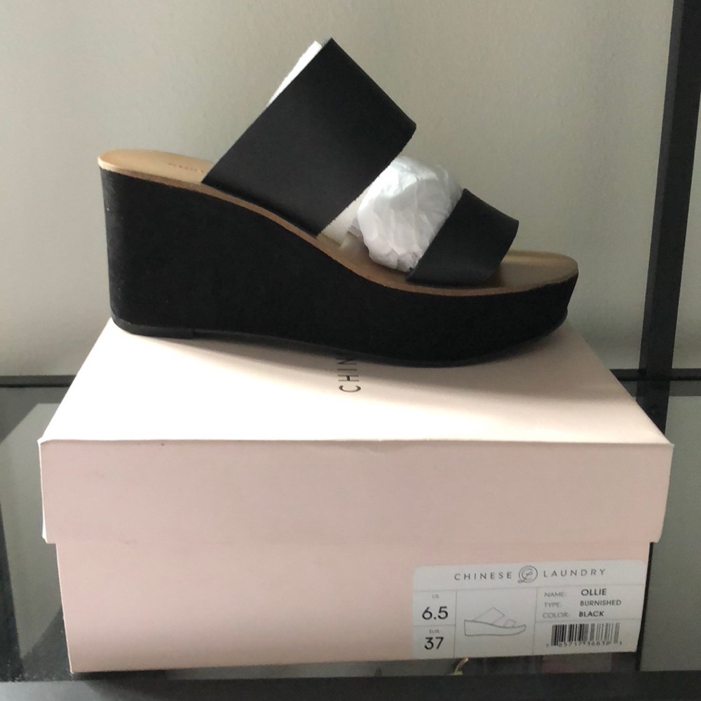 Chinese laundry Ollie slide sandal in black